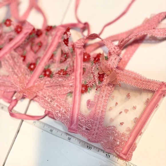 For Love and Lemons Pink Red Hearts Flower lace garter belt - Picture 5 of 12